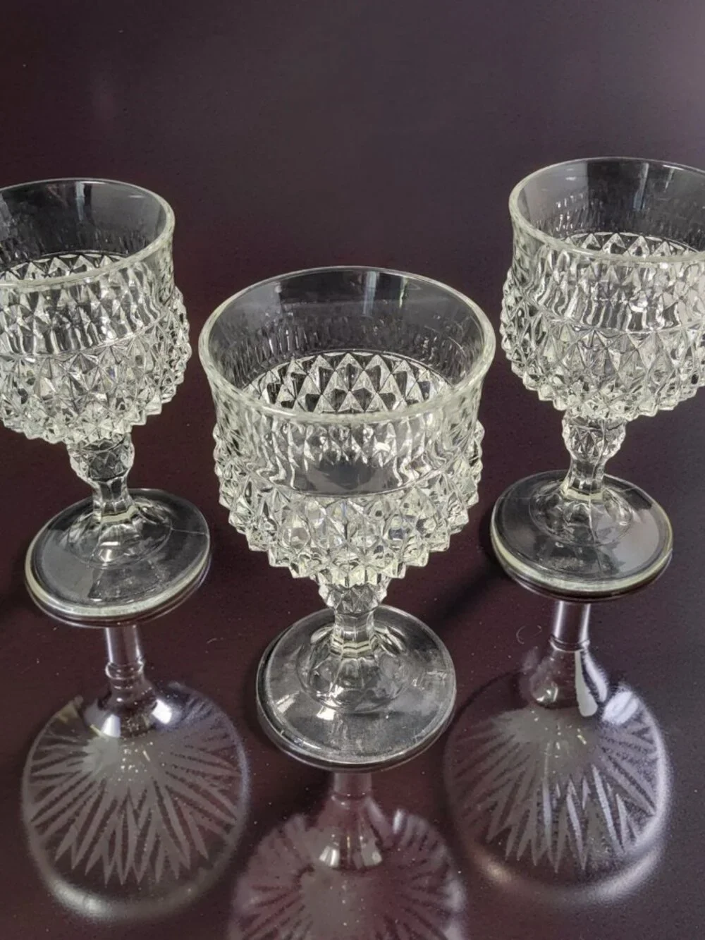 Indiana Glass listing diamong something